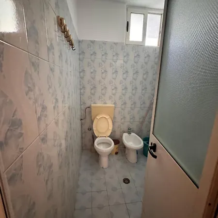 Retreat Guest house Golem (Tirana)