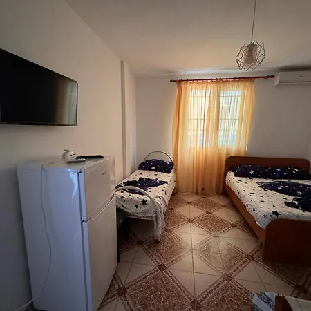 Guest house Retreat *